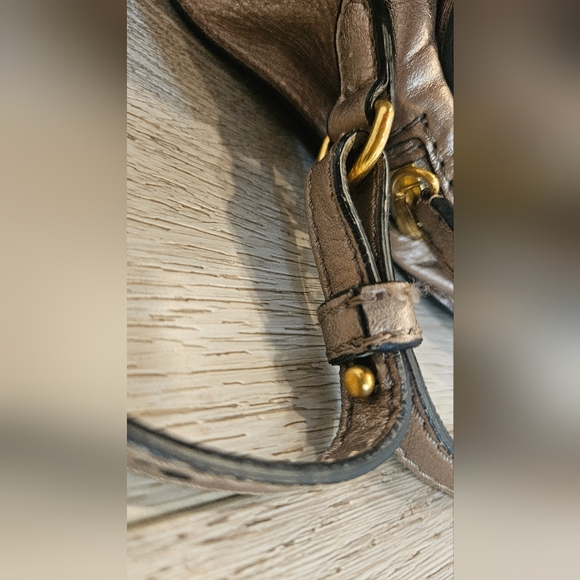 Designer Gold Handbag - Picture 5 of 11